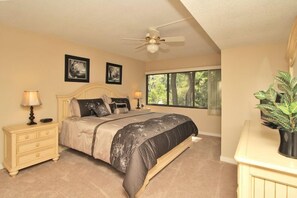 2 slaapkamers, een strijkplank/strijkijzer, gratis wifi, beddengoed