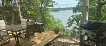 looking for some peace and quiet? You'll find no better place at the Lake.