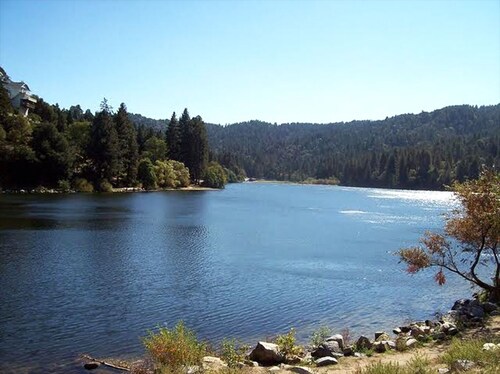 NEAR LAKE GREGORY~A/C~GORGEOUS VIEWS~HIGH SPEED INTERNET