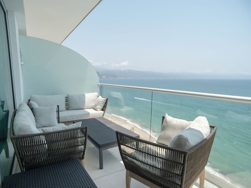 Peninsula- Puerto Vallarta- Oceanfront Paradise 3 Bdrm from $999/week