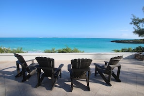 Terrace/patio - Papaya House Exuma on Spectacular Beach (Forbes Hill, Little Exuma)