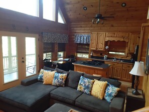 Fernseher, Kamin, DVD-Player