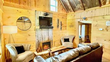 Smart TV, fireplace, DVD player, music library