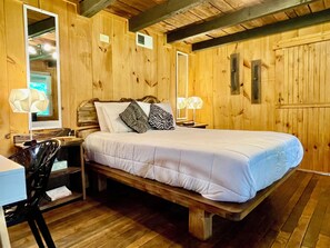 2 bedrooms, desk, travel crib, free WiFi