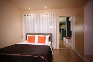 1 bedroom, iron/ironing board, Internet, bed sheets
