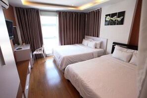 1 bedroom, iron/ironing board, Internet, bed sheets - Apartment with Kitchen view to Ben Thanh Market  (Ho Chi Minh)