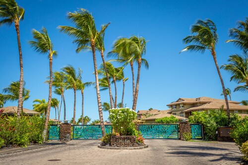 🐠🐳🌅🏖️OCEAN FRONT, Ylimmän ylimmän kerroksen huoneisto, oma uima-allas, kuntosali ja ravintola.