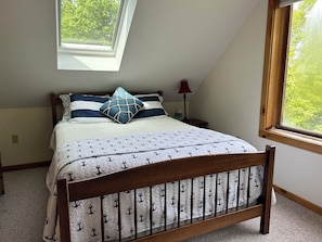 2 habitaciones, tabla de planchar con plancha, wifi y ropa de cama