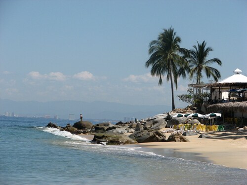 Stunning River Valley touching the Bay of Banderas.Family friendly.