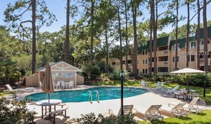 Indoor pool, outdoor pool - WALK TO THE BEACH!!  First floor condo, fully renovated (Hilton Head Island)