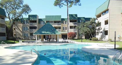 Kävele rannalle!  Condo täysin remontoitu vuonna 2016