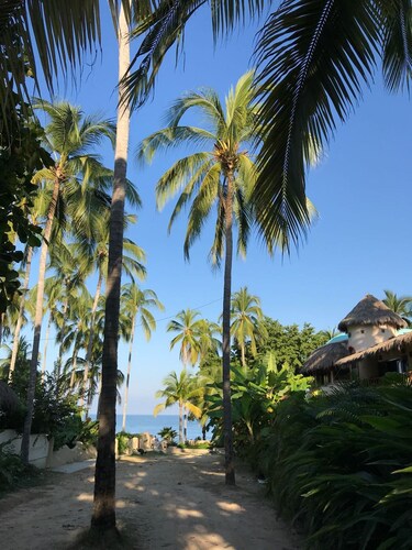 Casa Kiki - SUMMER SPECIAL - Award Winning - North End -Beach, Pool, Hot Tub