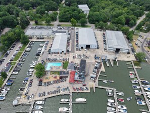 Exterior - Staterooms 2N, Waterside View, heated pool, near Holland State Park Beach (Holland)