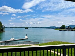 Property grounds - Bernard's Landing, closest to lake, two comfortable king-size beds! (Moneta)