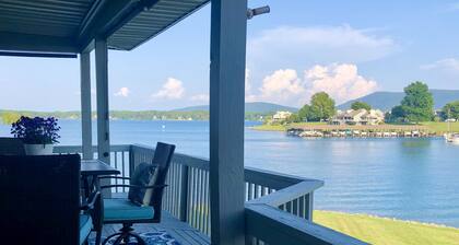 Tarifa Todo Incluido! Lujoso Waterfront Condo con maravillosos servicios