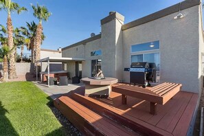 Terrace/patio - Las Vegas Retreat with RV/Boat Parking (Henderson)