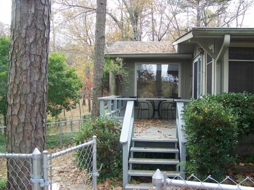Dogwood Point Lake House on Lake Hamilton