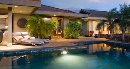 THGIVING/NY Avail - EPIC Location, SPECTACULAR Sunset, Ocean Views-Infinity Pool