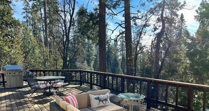 Shaver Lake 5BR Large Deck Game Room Sledding on Property Near Skiing & Lake