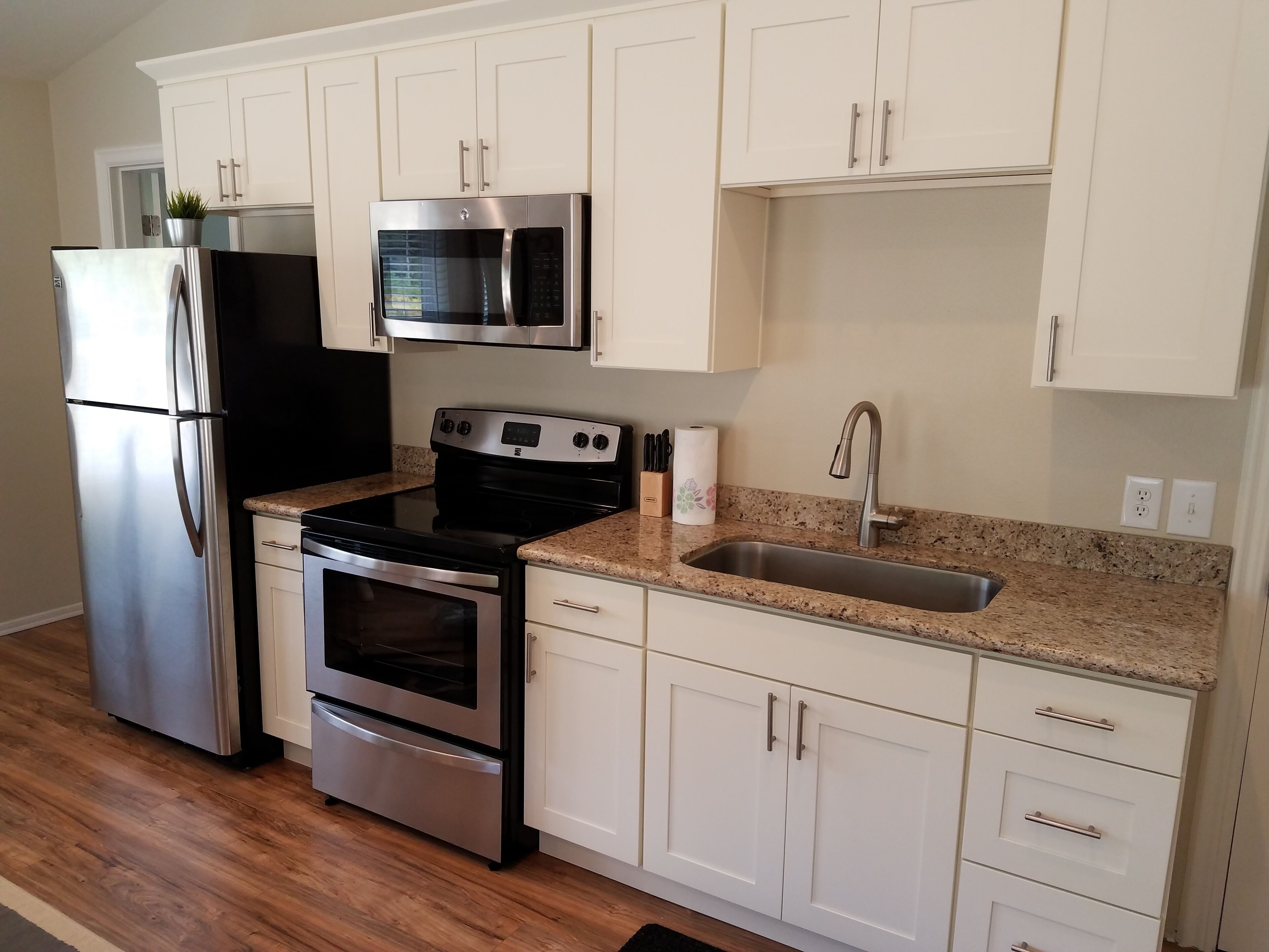 Newly remodeled kitchen.