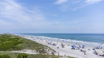 Aan het strand, ligstoelen aan het strand