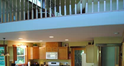 Welcome to the Elk House! 4 Private Acres/Close to Hiking and Lake Quinault!