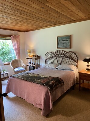 4 chambres, fer et planche à repasser, lit parapluie, Wi-Fi