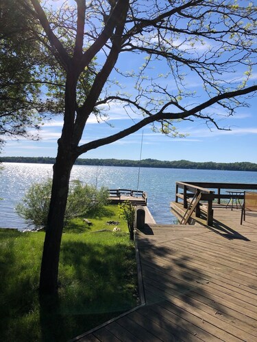 Beautiful Family House on the Lake
