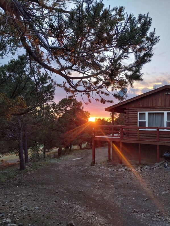 Mountain Views. Royal pet friendly