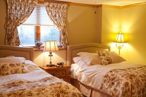 6 slaapkamers, een strijkplank/strijkijzer, wifi, beddengoed