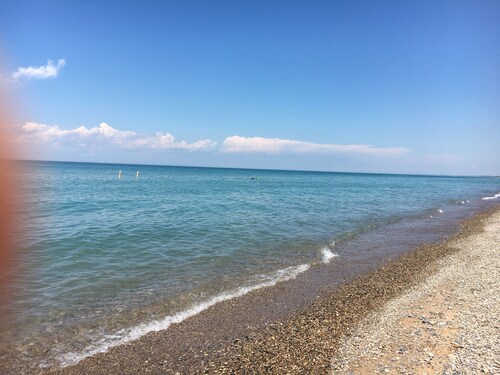 Artistic Loft close to Lake Michigan beaches, craft breweries & outlet shopping