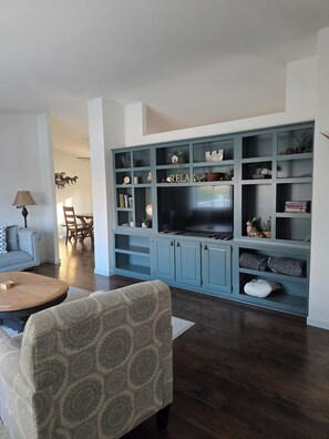 Smart TV, books, printers
