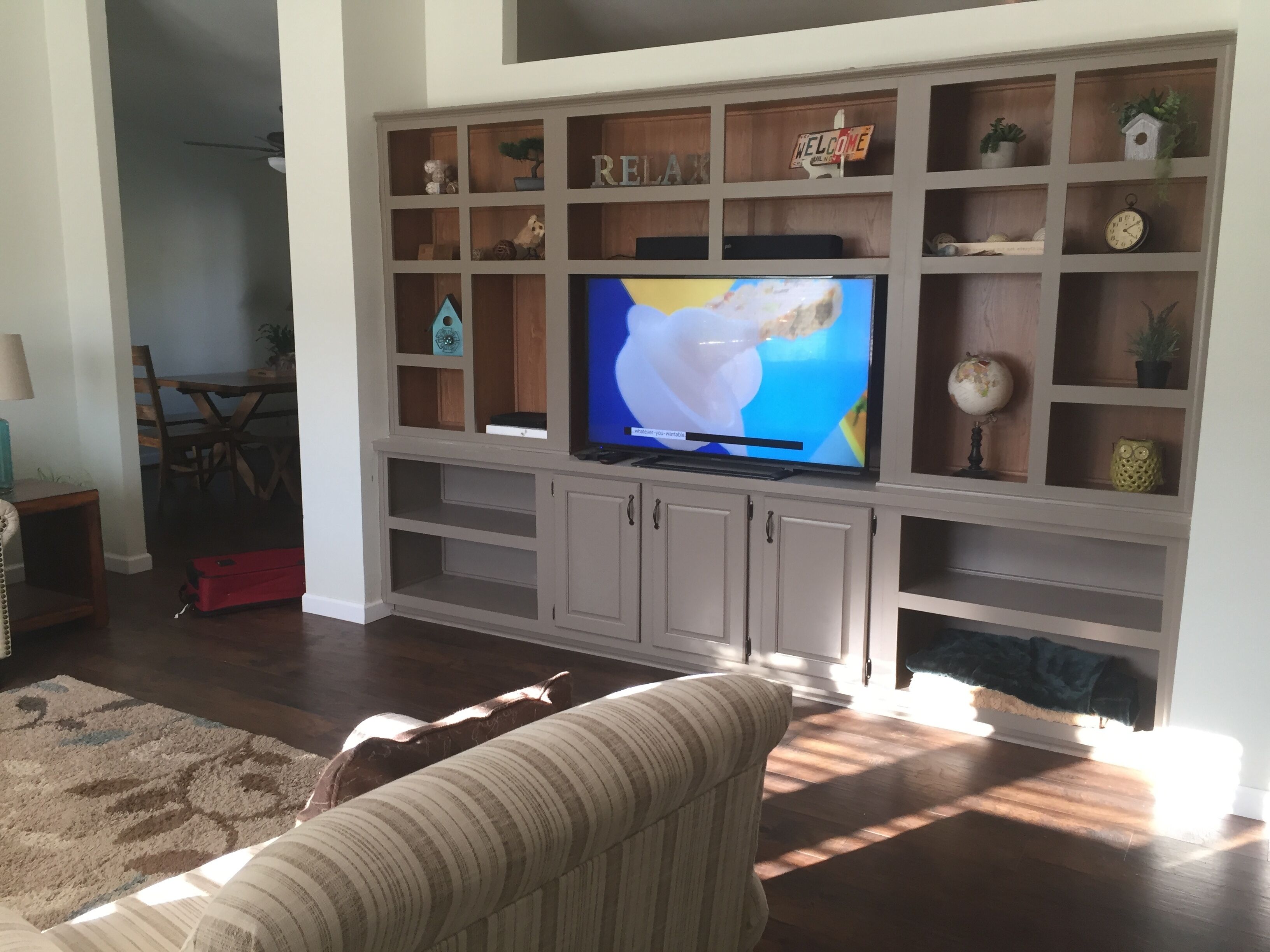 Télévision, livres, imprimantes