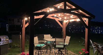 Chautauqua Lakefront Cottage- Bahía de tráfico de botes bajos