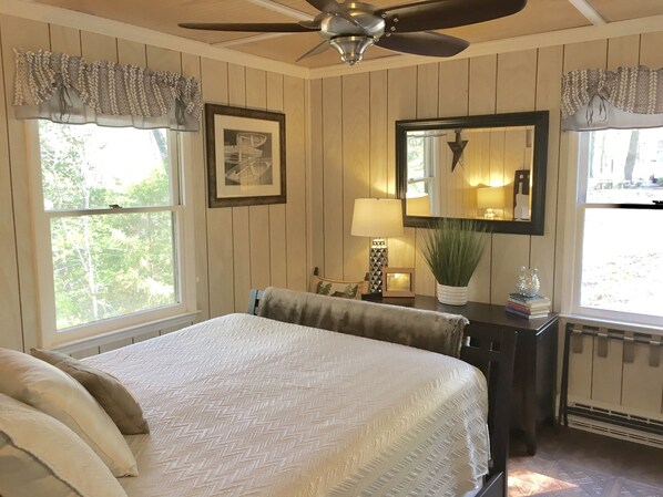 2 Schlafzimmer, Bügeleisen/Bügelbrett, Bettwäsche