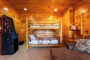 4 Schlafzimmer, Bügeleisen/Bügelbrett, kostenloses WLAN, Bettwäsche