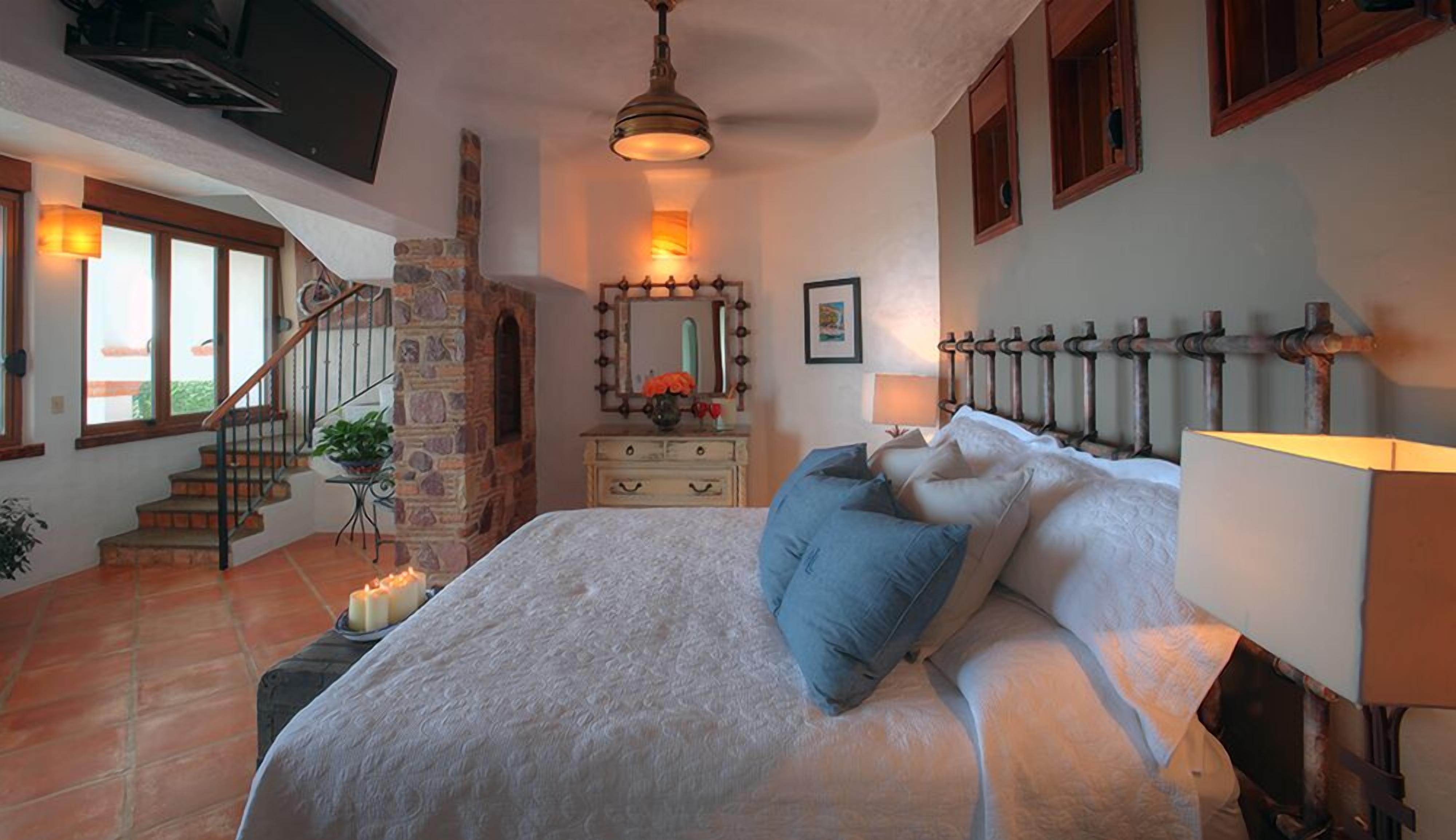 4 chambres, fer et planche à repasser, Wi-Fi gratuit, draps fournis