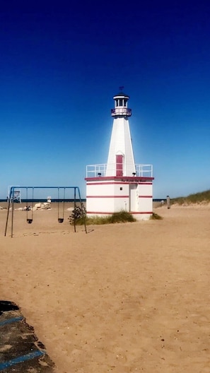Nær stranden