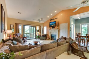 TV, fireplace, DVD player, books