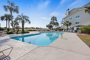 Pool - Oceanfront Views, Community Pool, Great Resort Location! (Isle Of Palms)