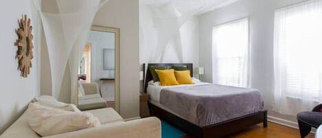 2 dormitorios, tabla de planchar con plancha, wifi y ropa de cama