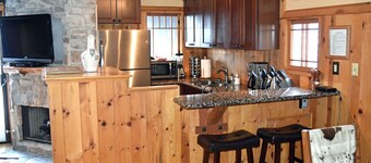 #1 CHOICE:  Tahoe Alpine Cabin, Heavenly Ski Lifts, Fireplace, shared Hot Tub