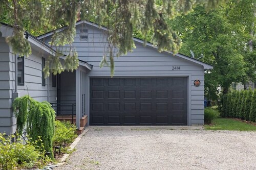 River's Edge Summary: