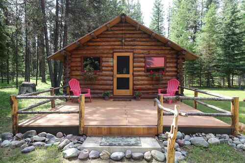 Tranquil Montana Cabins on 10 acres