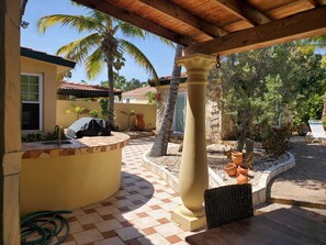 Terrace/patio - Swim, relax, enjoy a piece of paradise! (Malmok)
