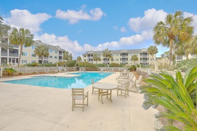 Port O' Call E303 - Sensational Top Floor View!