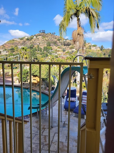 Luxurious Estate Home-Sumptuous Views - Resort Like!!!