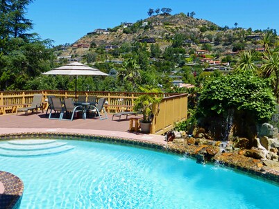 Luxurious Estate Home-Sumptuous Views - Resort Like!!!