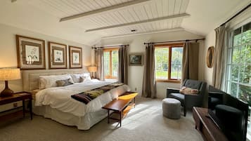 3 slaapkamers, een strijkplank/strijkijzer, wifi, beddengoed