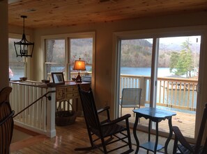 Interior - Discounted rates for Spring/Summer 2025 rentals - Waterfront Home (Lake Lure)